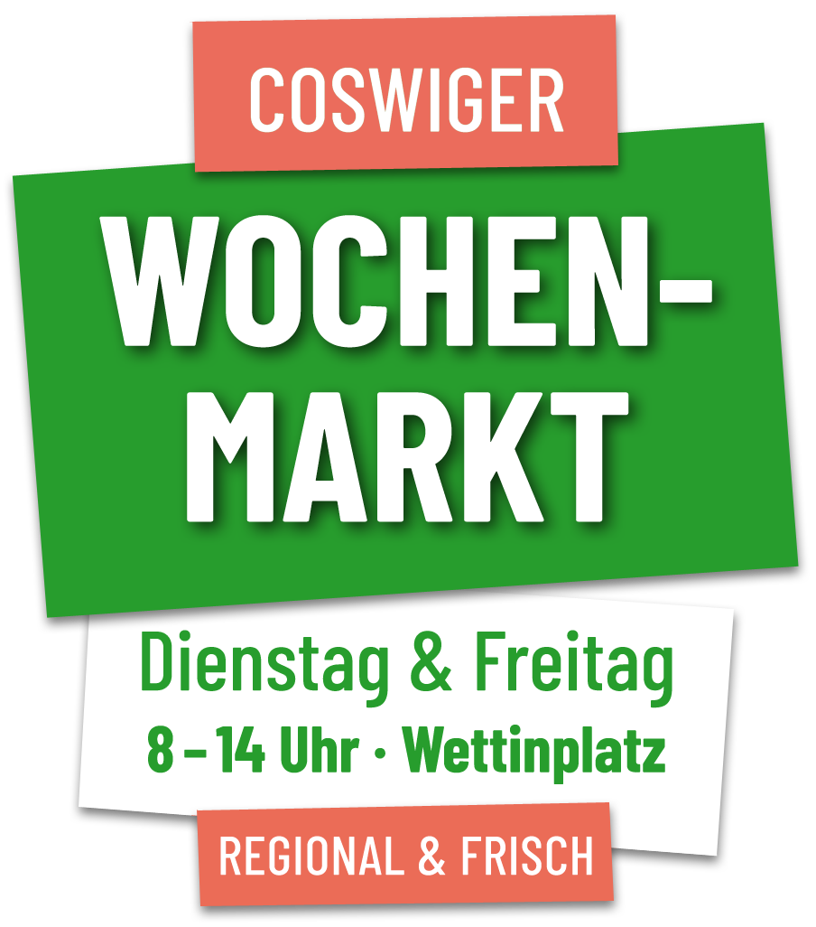 Logo Coswiger Wochenmarkt mit Gemüse im Hintergrund